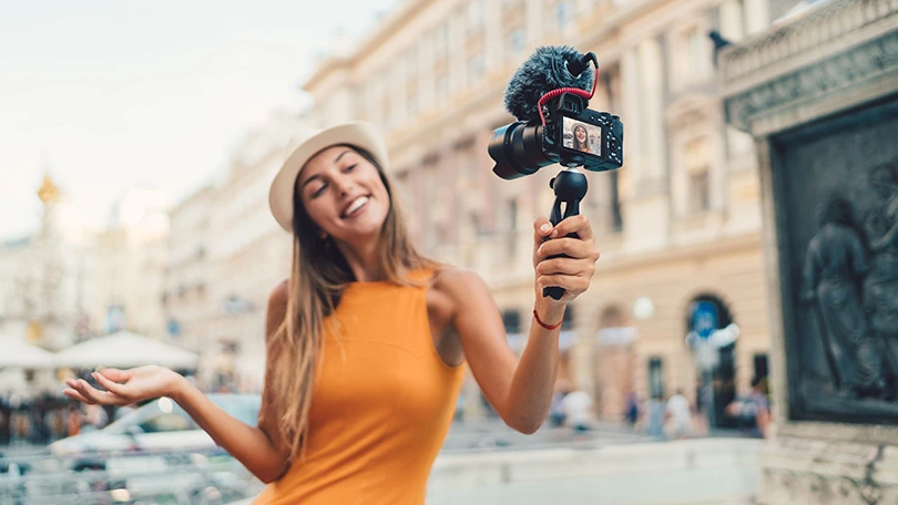 How to become a Successful Vlogger in 2023