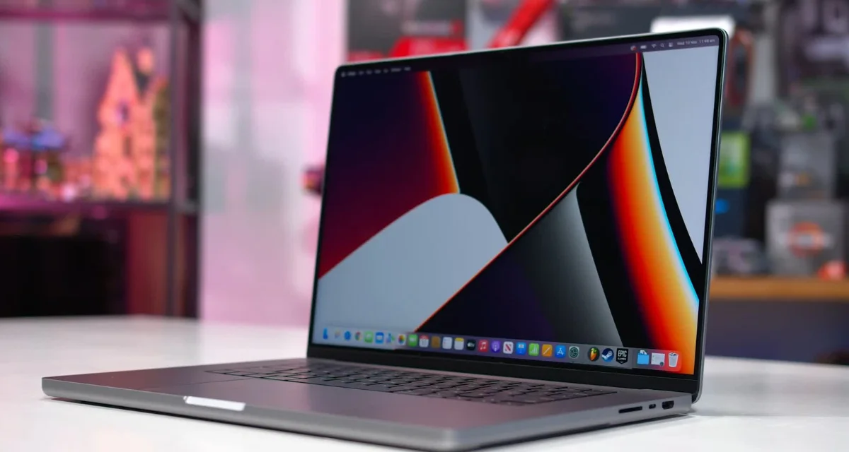 Macbook pro and Mac Mini Display and retina